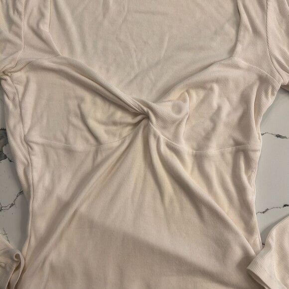 Aritzia Sunday Best Lula Cream Long Sleeve Top - Picture 2 of 4